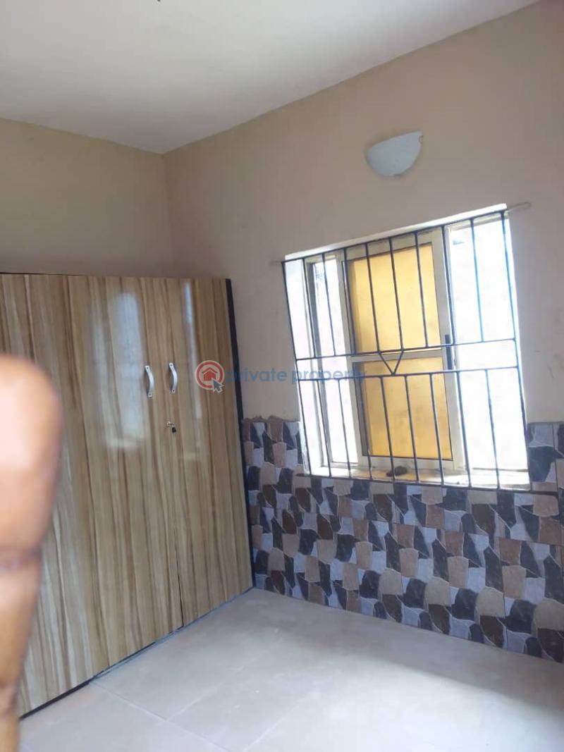 2 bedroom Flat & Apartment For Rent Jakande Estate Isolo Lagos - 1