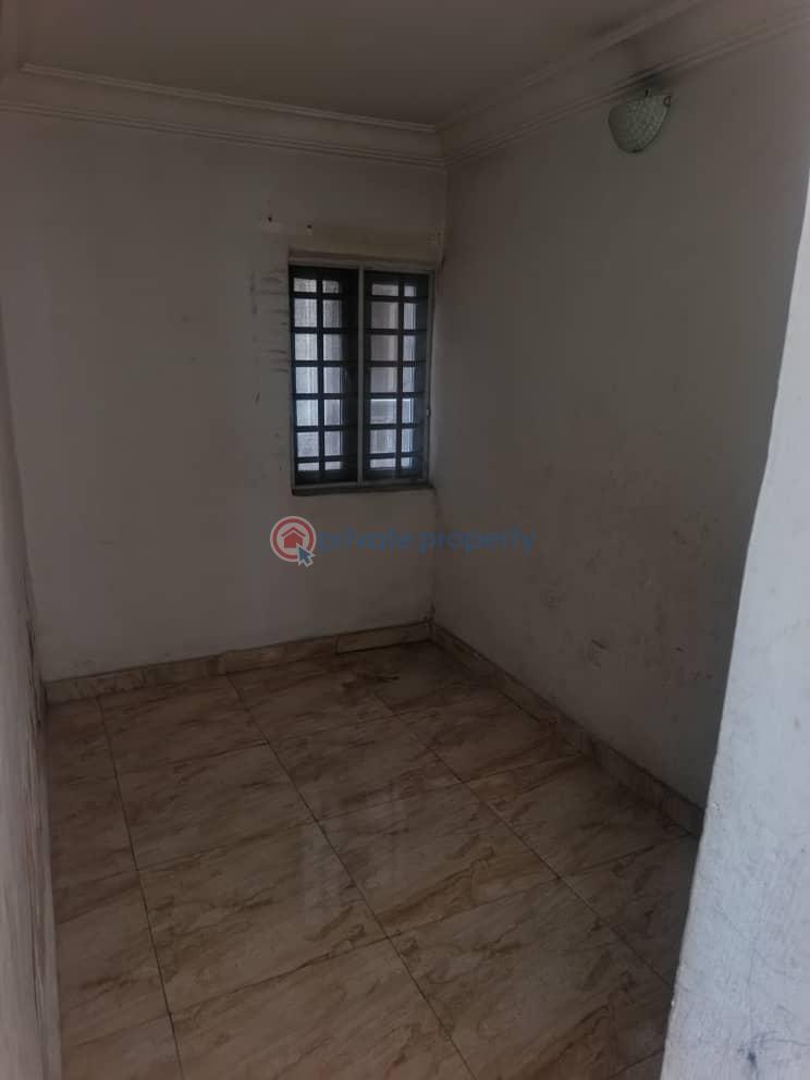 2 bedroom Block Of Flats For Rent Ebute Metta Yaba Lagos - 4