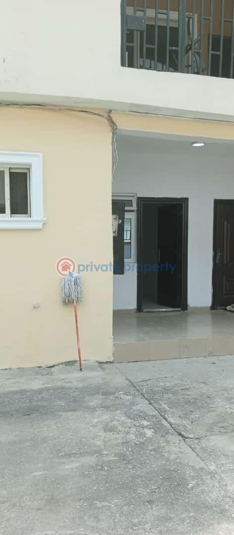 2 bedroom Flat & Apartment For Rent Peninsula Garden Estate Behind Blenco Supermarket Sangotedo Ajah Lagos - 9