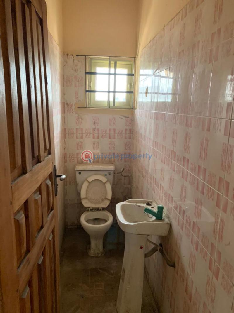 2 bedroom Block Of Flats For Rent Alapere Kosofe/Ikosi Lagos - 4