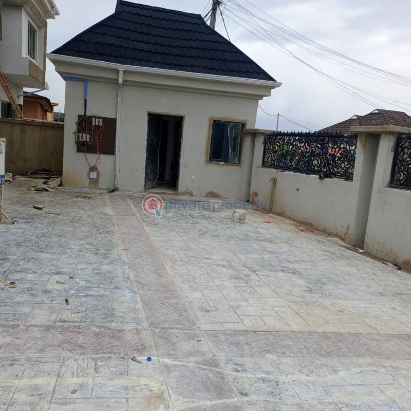 2 bedroom Detached Bungalow For Rent Aree Avenue Oluyole Estate Ibadan Oyo - 2