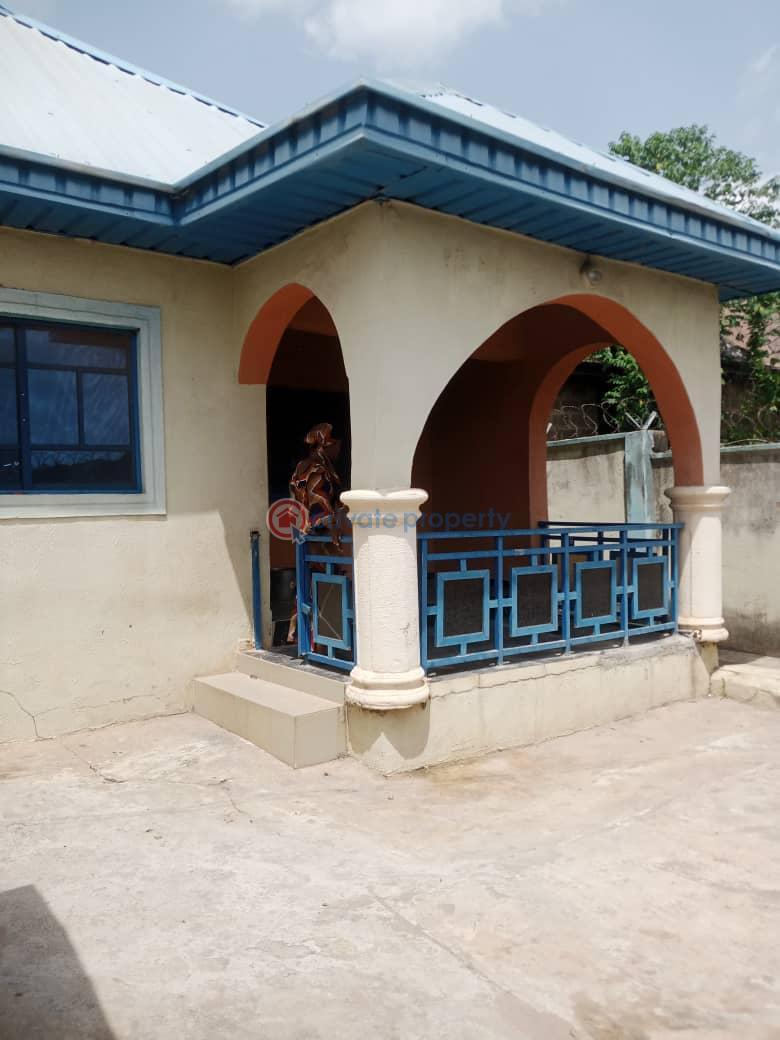 2 bedroom Flat & Apartment For Rent Ogungbade Area, Adegbayi Alakia Ibadan Oyo - 2