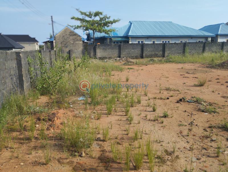 Land For Sale Immediately After Agbalumo Busstop,igbe Lara Road Ikorodu Lagos - 3