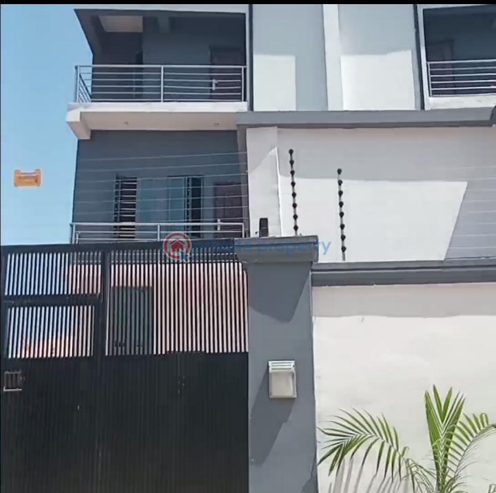 8 bedroom Semi detached Duplex For Sale Off Nnebuisi Road Opp The Right Drive Of Fmc Asaba , Delta State Asaba Delta - 0
