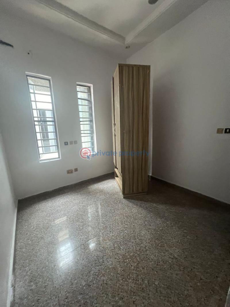 1 bedroom Shared Apartment For Rent Ss Court Jadeville Estate Along Lekki Expressway Lagos - 4