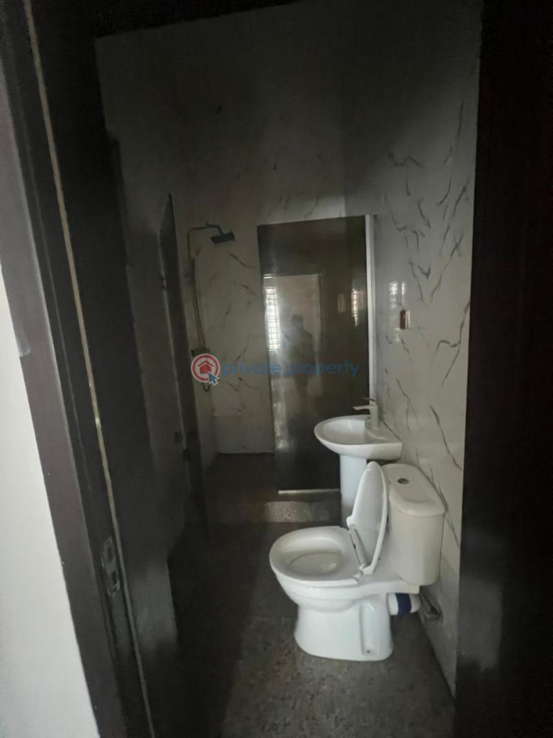 1 bedroom Shared Apartment For Rent Ss Court Jadeville Estate Along Lekki Expressway Lagos - 2