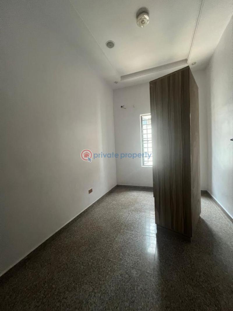 1 bedroom Shared Apartment For Rent Ss Court Jadeville Estate Along Lekki Expressway Lagos - 1