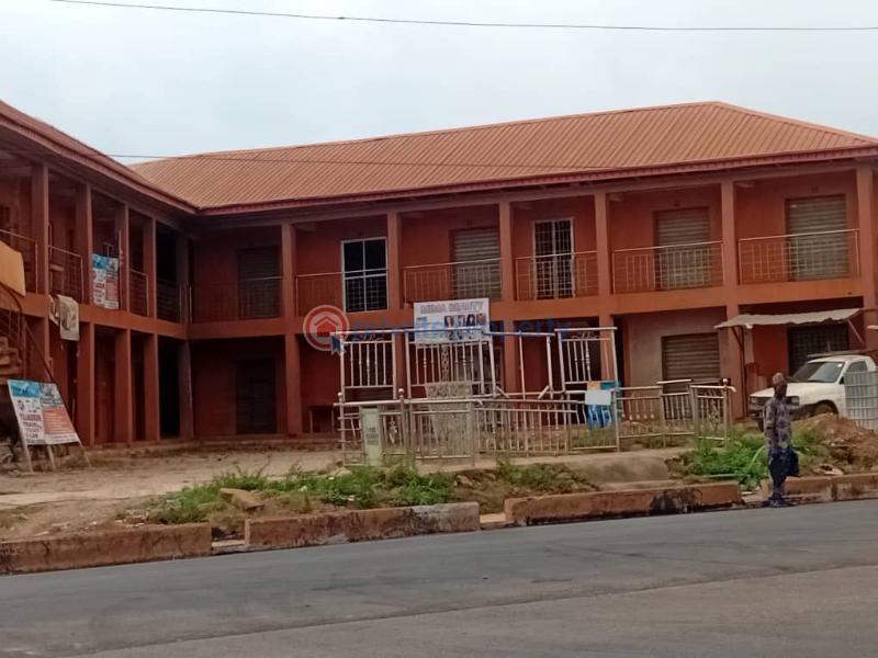 10 bedroom Shop For Sale Akobo Olohunda Express, Ibadan. Akobo Ibadan Oyo