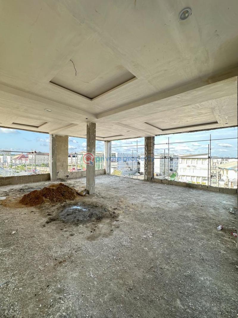 Shop For Sale Along Lekki Expressway Lagos - 2