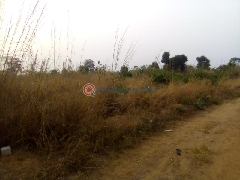 For sale Land Off Abakaliki Enugu Expressway After Nnpc Bridge Ebonyi