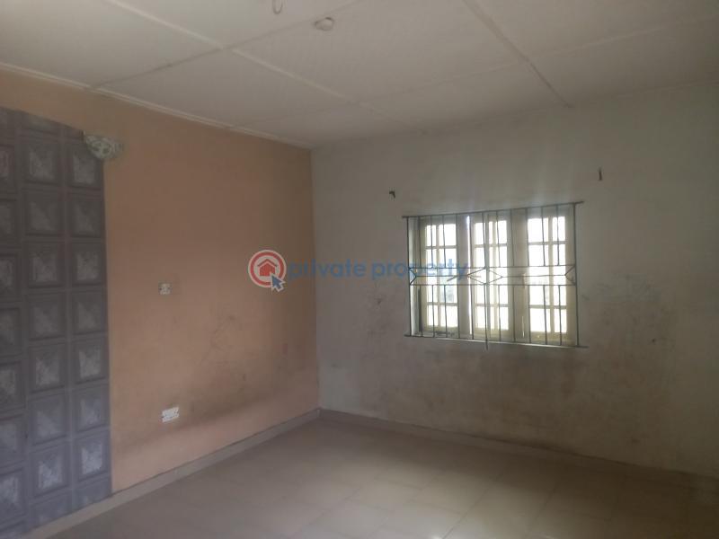 2 bedroom Flat & Apartment For Rent Dasilva Estate Oko Oba Agege Lagos - 5