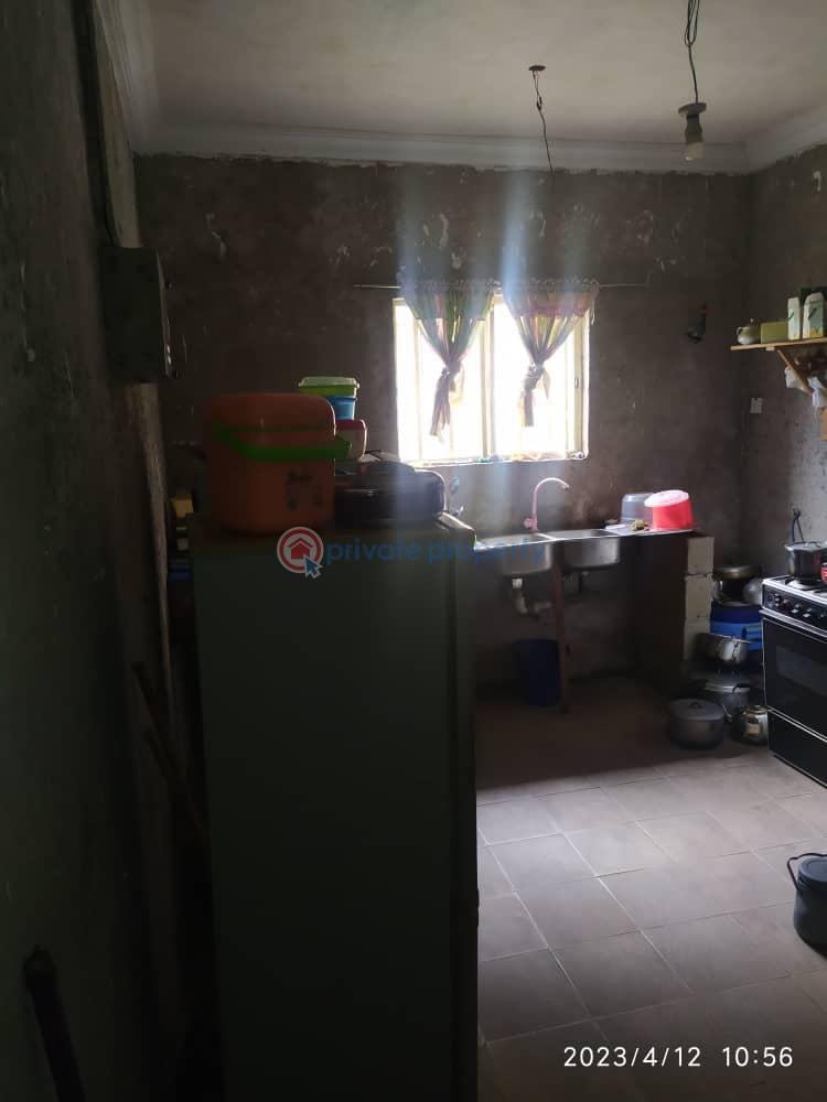 2 bedroom Flat & Apartment For Rent Gra Scheme 1 Estate, Agege Lagos - 7