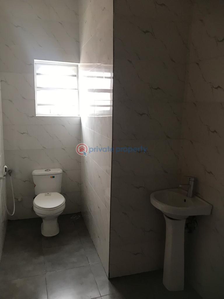 2 bedroom House For Rent Surulere Lagos - 3