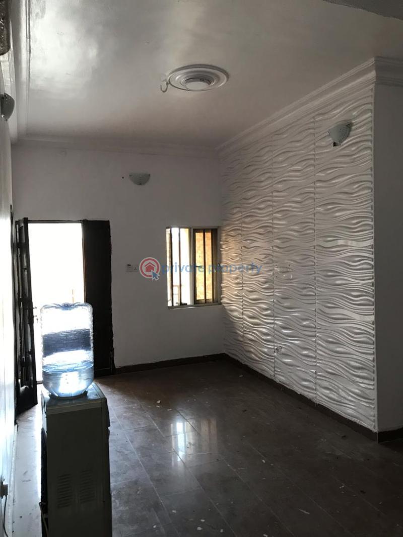 2 bedroom Block Of Flats For Rent Thomas Estate Ajah Lagos - 12