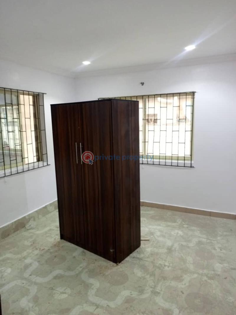 For rent 2 bedroom Flat & Apartment Medina Estate Gbagada Medina