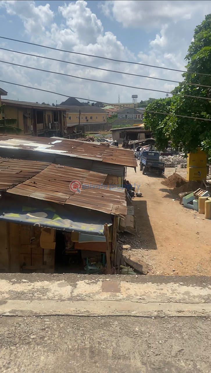 For sale Land Pleasure Bus.stop Lagos/ Abeokuta Expressway Agege Lagos
