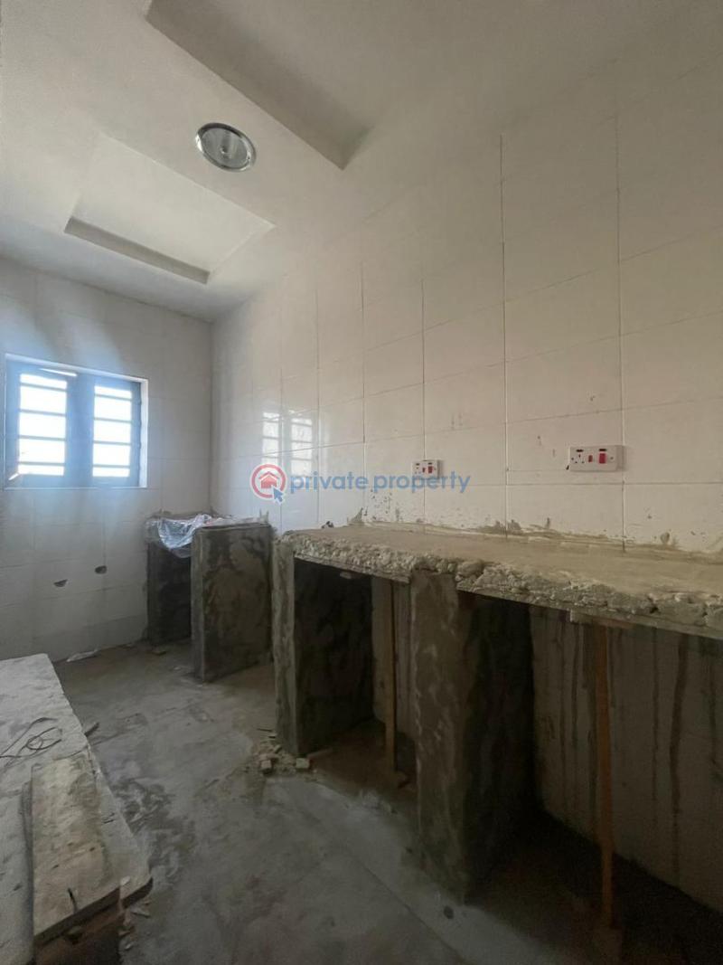 2 bedroom Flat & Apartment For Rent Ijesha Surulere Lagos - 9