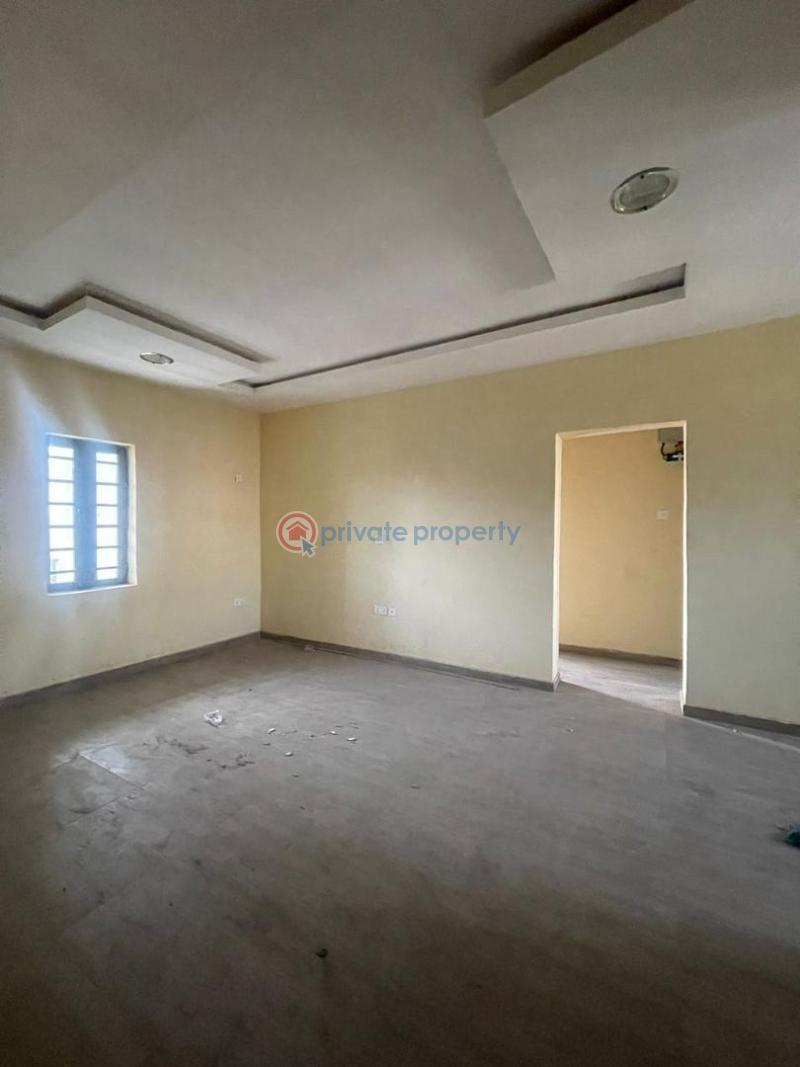 2 bedroom Flat & Apartment For Rent Ijesha Surulere Lagos - 7