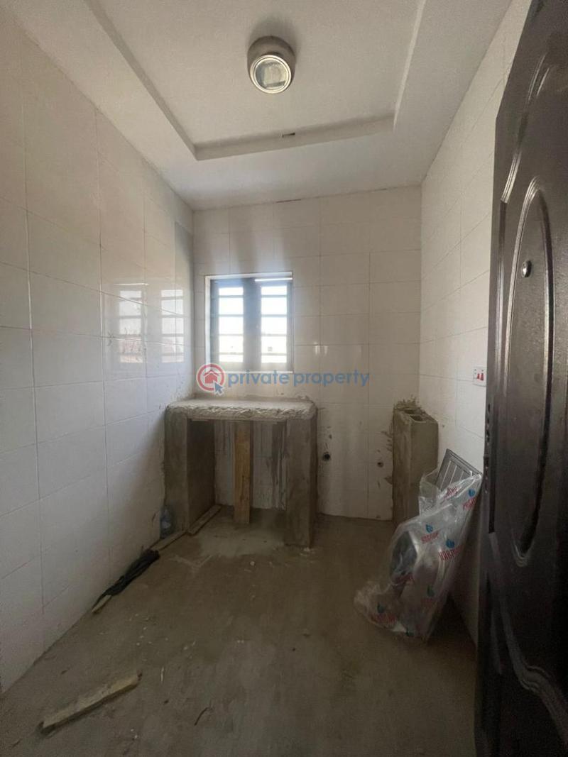 2 bedroom Flat & Apartment For Rent Ijesha Surulere Lagos - 3