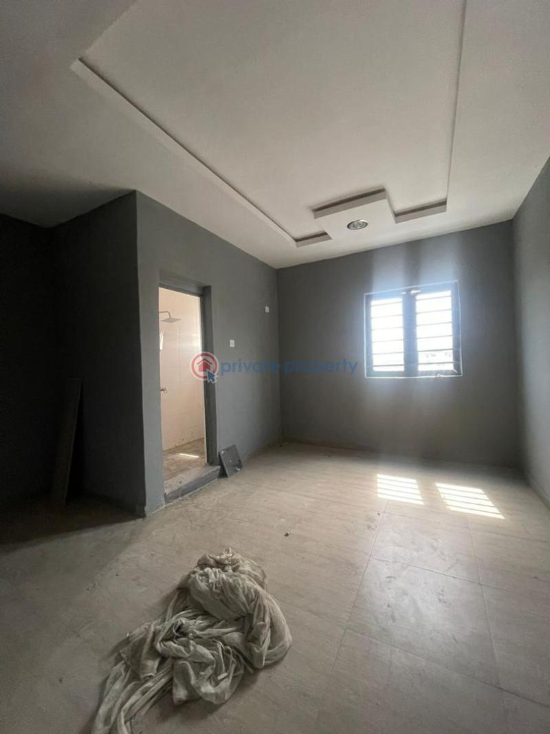 2 bedroom Flat & Apartment For Rent Ijesha Surulere Lagos - 10
