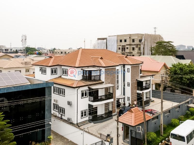 Flat & Apartment Short let Lekki Phase 1 Lagos - 19