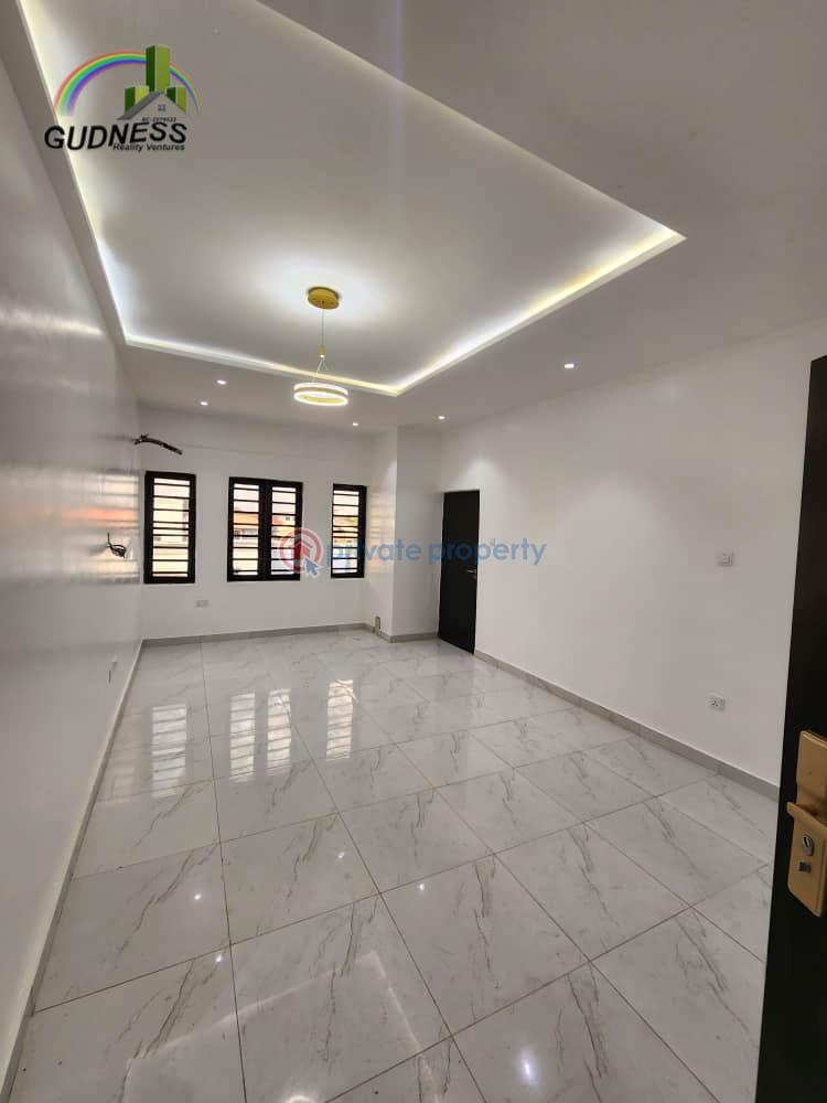 3 bedroom Flat & Apartment For Rent Ologolo Lekki Lagos - 1