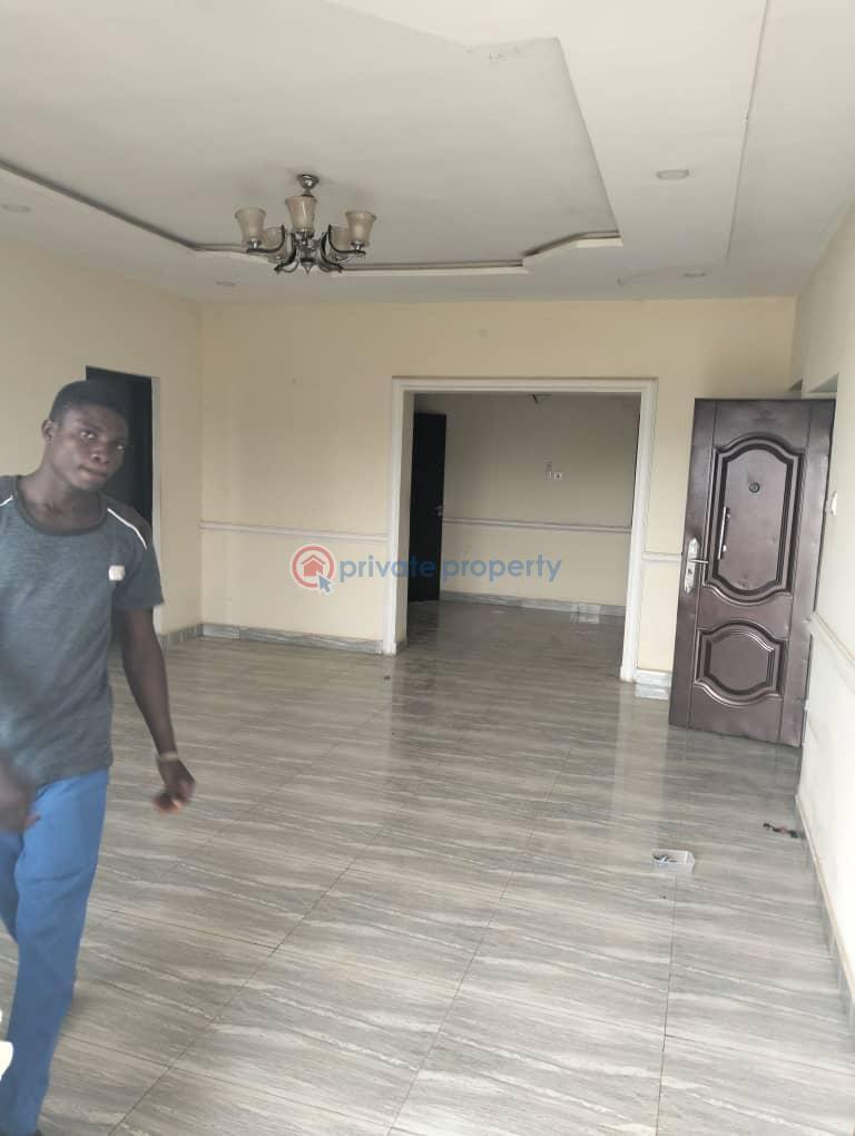 3 bedroom House For Rent Dayeb Jahi Abuja Phase 2  - 2