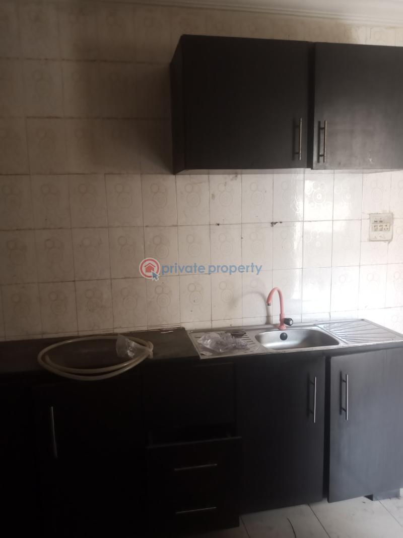 For rent 3 bedroom House Maplewood Estate, Agege Lagos (PID 8PASXL