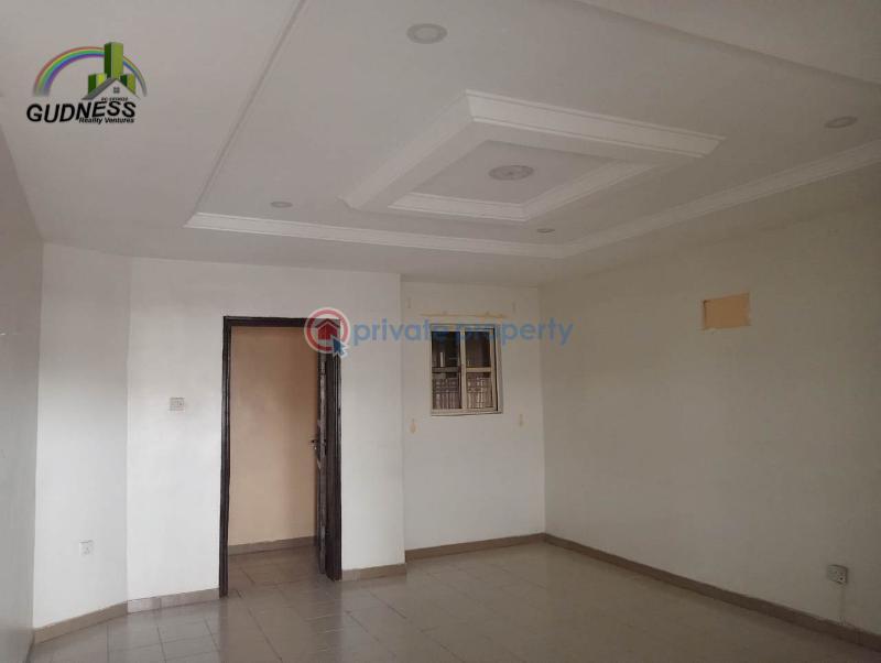 3 bedroom Flat & Apartment For Rent Thomas Estate Ajah Lagos - 2