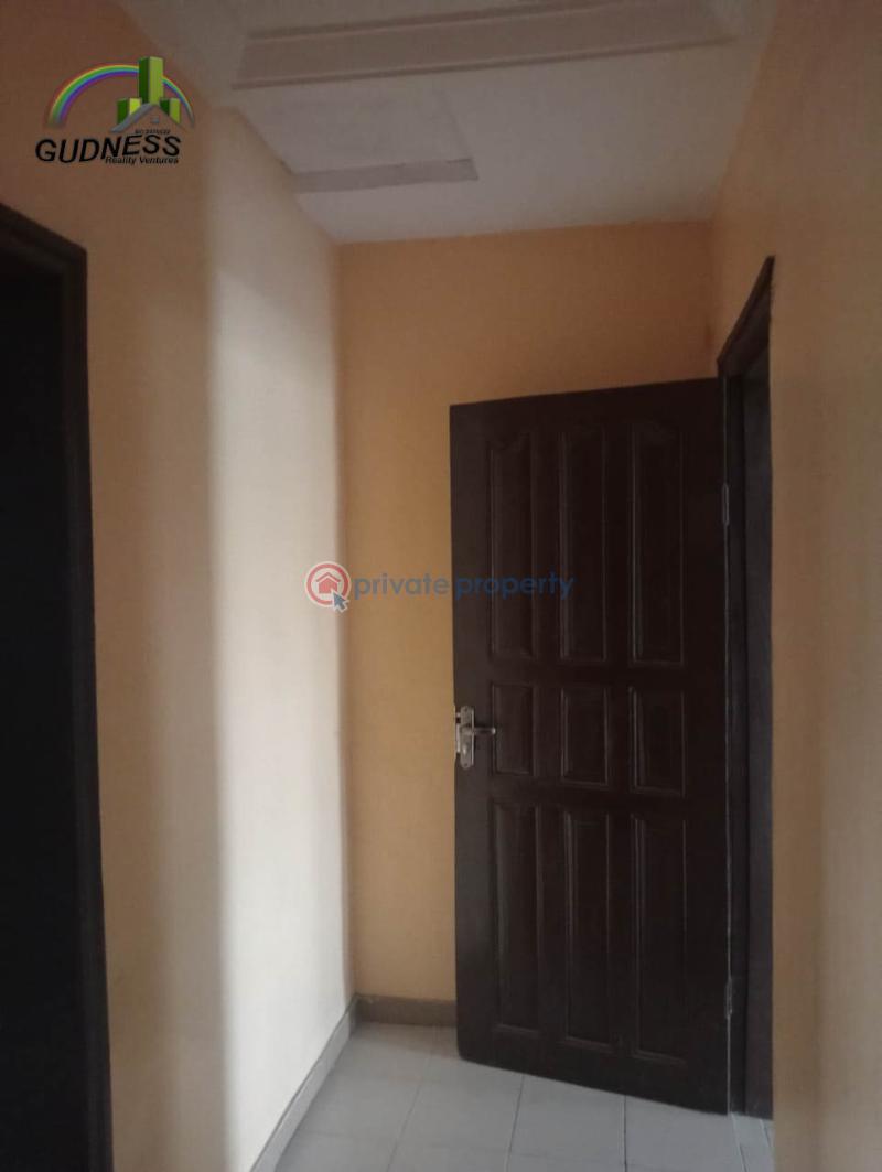 3 bedroom Flat & Apartment For Rent Thomas Estate Ajah Lagos - 4