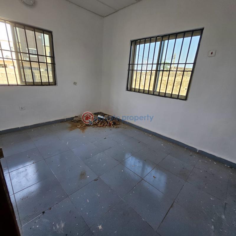3 bedroom Flat & Apartment For Rent Kolapo Ishola Gra Akobo Ibadan Oyo - 3