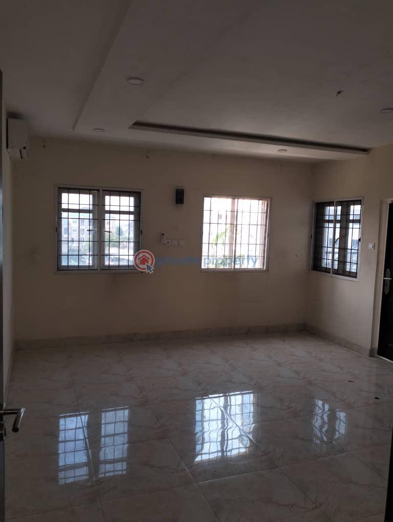 3 bedroom House For Rent Dayeb Jahi Abuja Phase 2  - 8