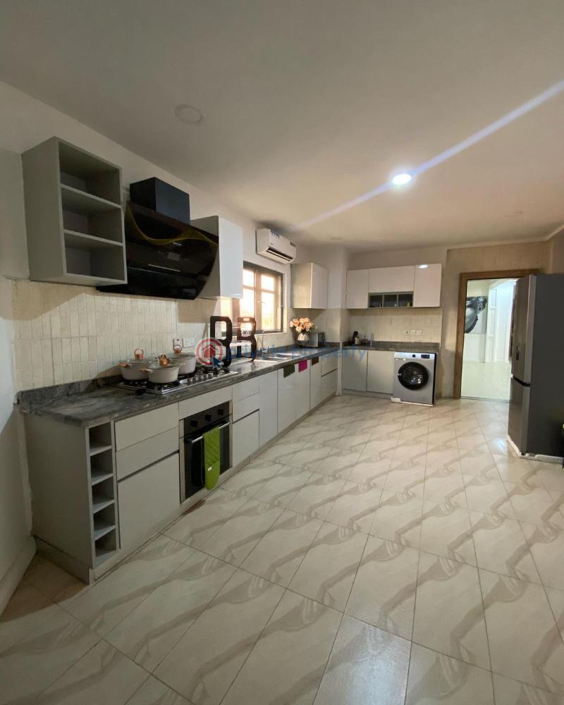 3 bedroom Block Of Flats For Sale Victoria Island Lagos - 1