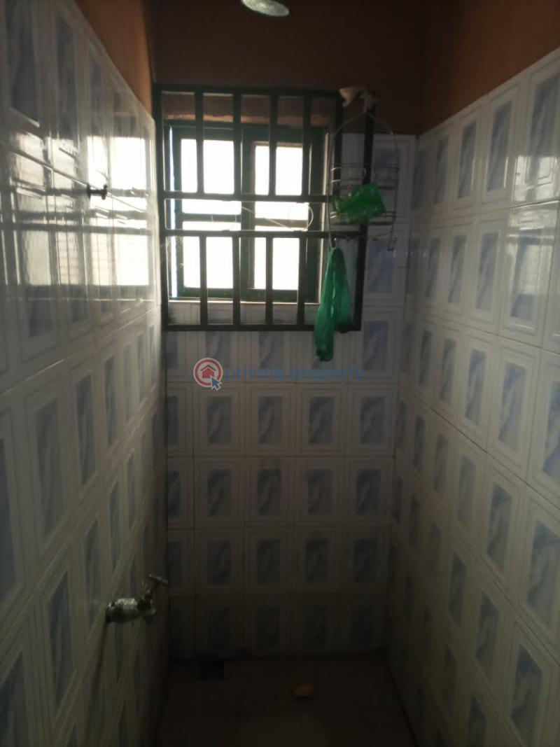 House For Rent At Akuru Alhasan Elebu, Akala Express Ibadan Oyo - 4