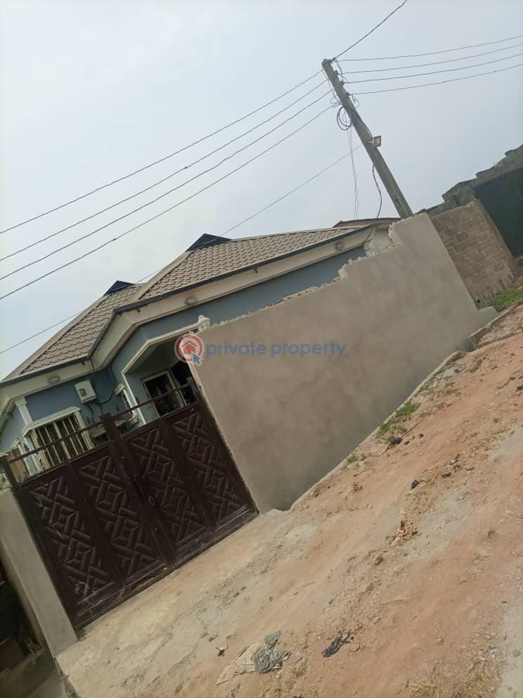 House For Rent Idi Ayunre Off Top Garden New Garage Challenge Ibadan Challenge Ibadan Oyo - 6