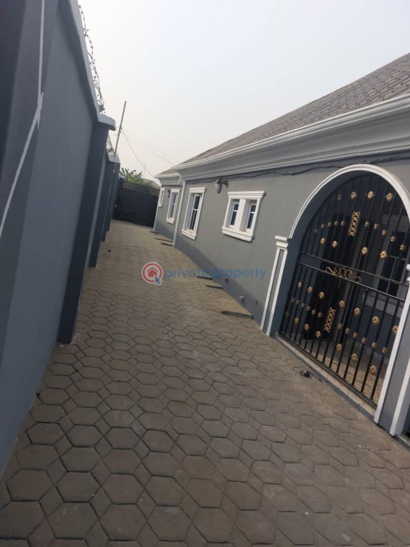 House For Rent Idi Ayunre Off Top Garden New Garage Challenge Ibadan Challenge Ibadan Oyo - 5