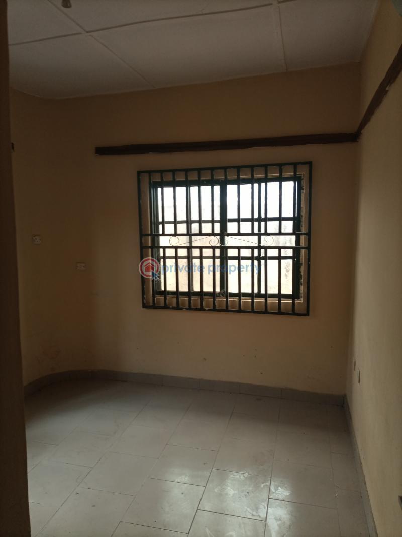 For rent 3 bedroom House Hassan Block Elebu Ibadan Oyo (PID 8PANJS
