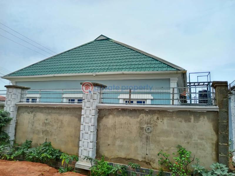 3 bedroom House For Sale Aminkanle, Alagbado, Ikola Ipaja Lagos - 3