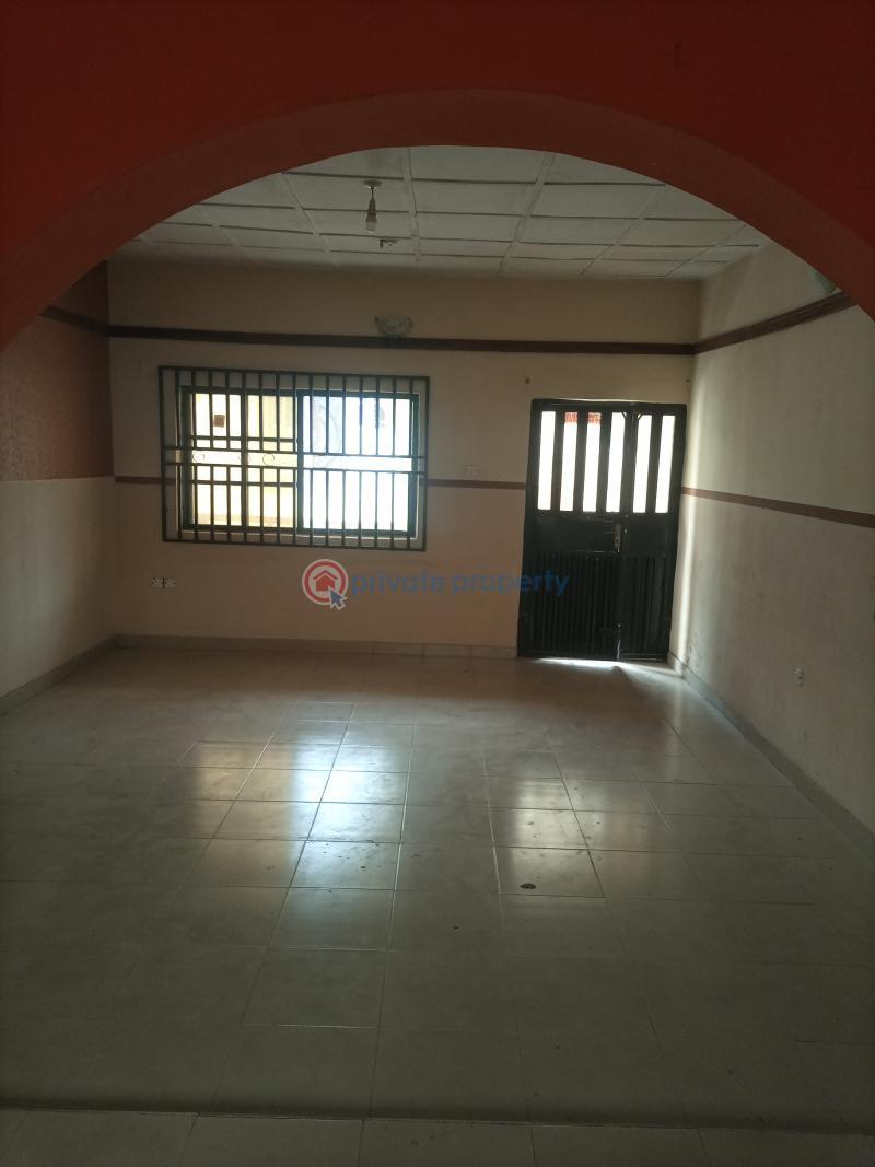 For rent 3 bedroom House Hassan Block Elebu Ibadan Oyo (PID 8PANJS