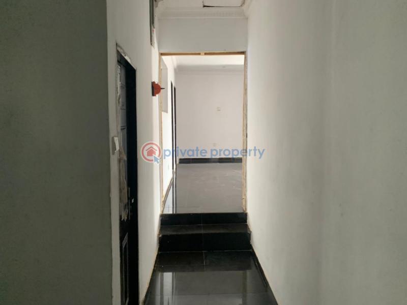 3 bedroom Detached Bungalow For Sale Samdot Ashipa Ayegun Oleyo Road Off Akala Express . Akala Express Ibadan Oyo - 5