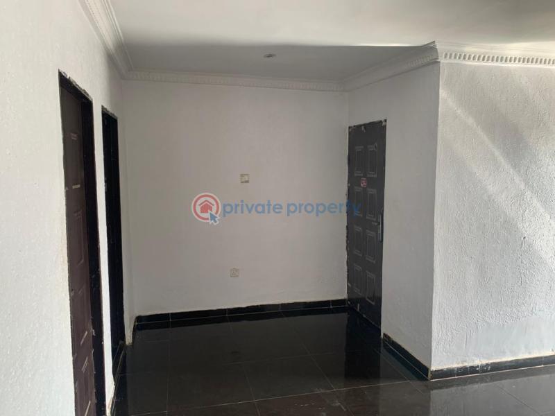 3 bedroom Detached Bungalow For Sale Samdot Ashipa Ayegun Oleyo Road Off Akala Express . Akala Express Ibadan Oyo - 4