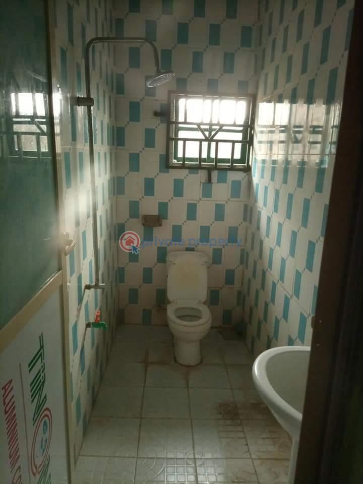 House For Sale Bankole Off Tipper Garage Akala.express Oluyole Extension Ibadan Mujaidi Akala Express Ibadan Oyo - 2