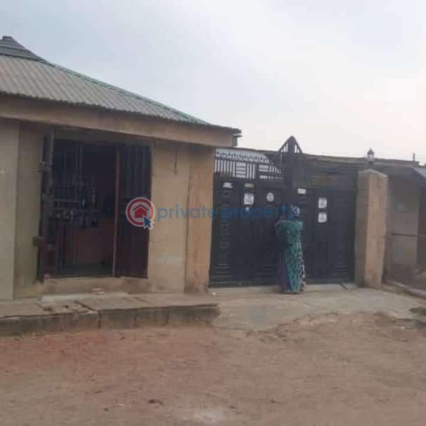House For Sale Bankole Off Tipper Garage Akala.express Oluyole Extension Ibadan Mujaidi Akala Express Ibadan Oyo - 7