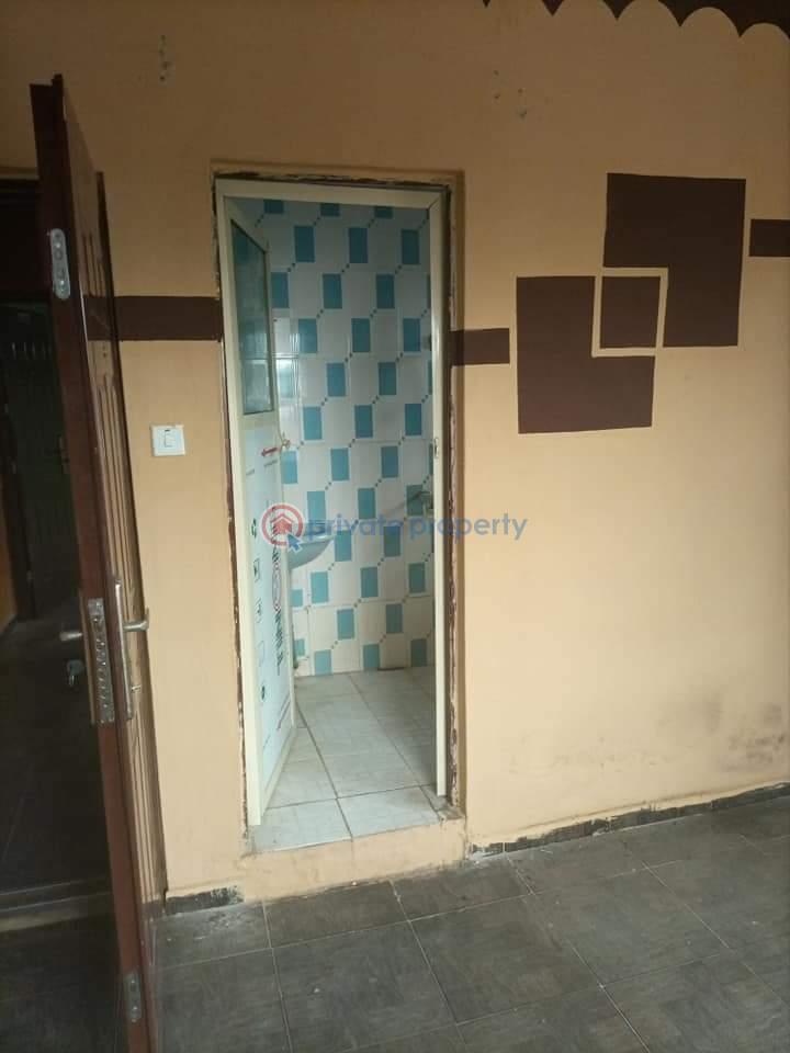 House For Sale Bankole Off Tipper Garage Akala.express Oluyole Extension Ibadan Mujaidi Akala Express Ibadan Oyo - 1