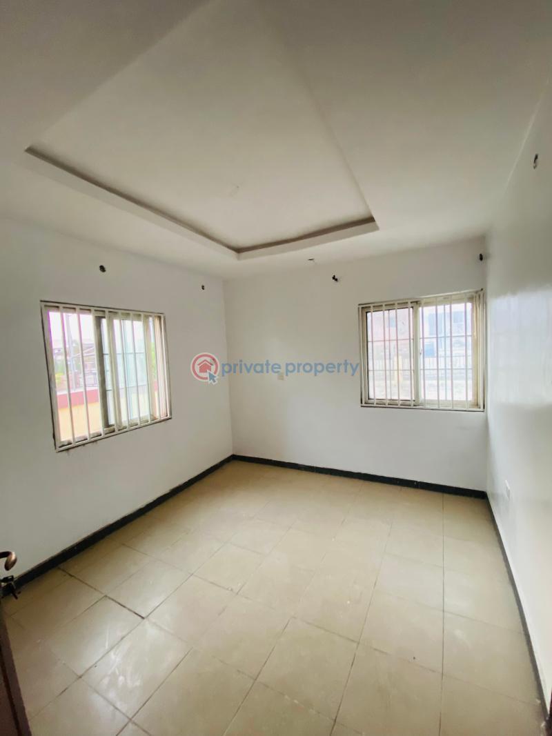 3 bedroom Semi detached Bungalow For Sale Carlton Gate Estate Akobo Ibadan Oyo - 3