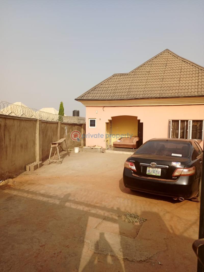 3 bedroom House For Sale Old Kutunku Gwagwalada Abuja Phase 4 (PID