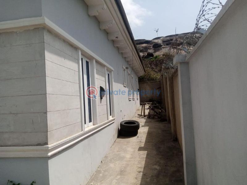 Detached Bungalow For Sale Ojoekunboff Asunle Akala Express Oluyole Extension Ibadan Ajii Akala Express Ibadan Oyo - 9