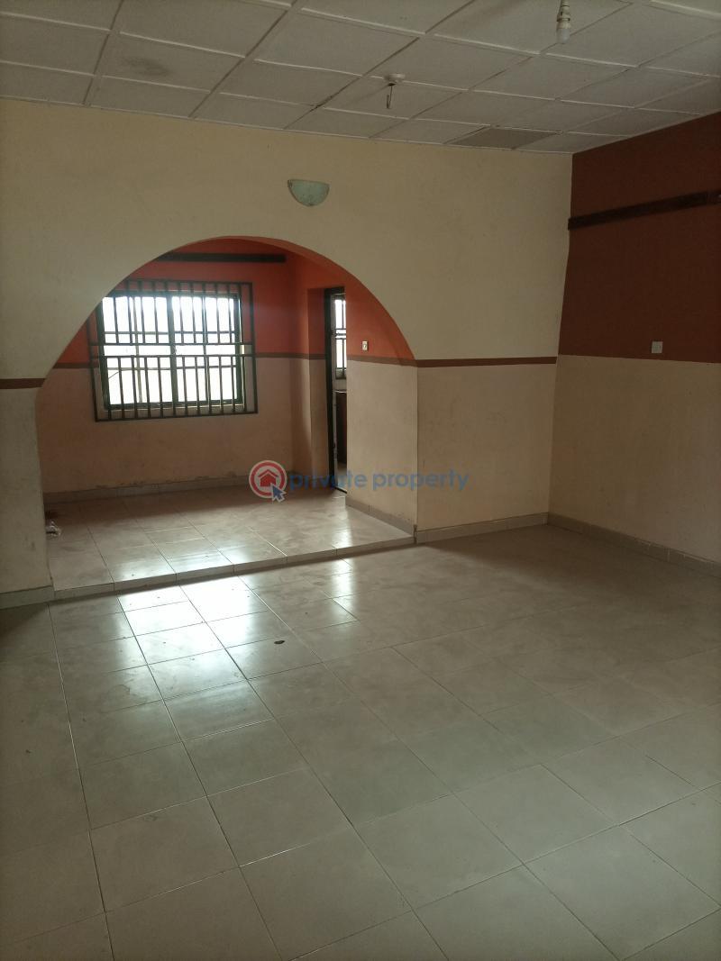 For rent 3 bedroom House Hassan Block Elebu Ibadan Oyo (PID 8PANJS