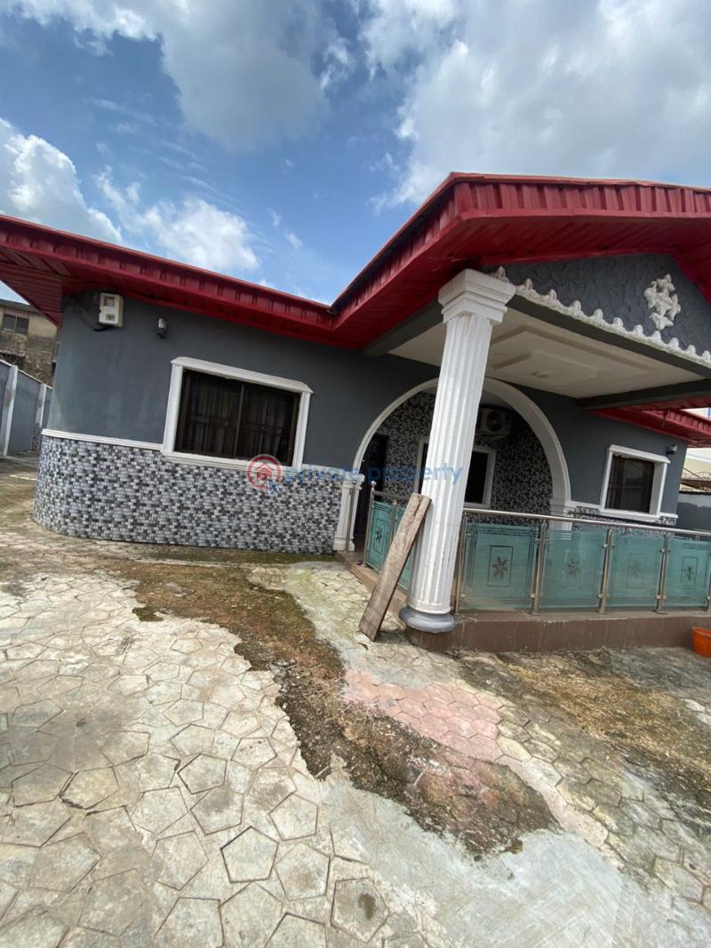 3 bedroom Flat & Apartment For Rent Iyana Olopa Area Akobo Ibadan Oyo - 1