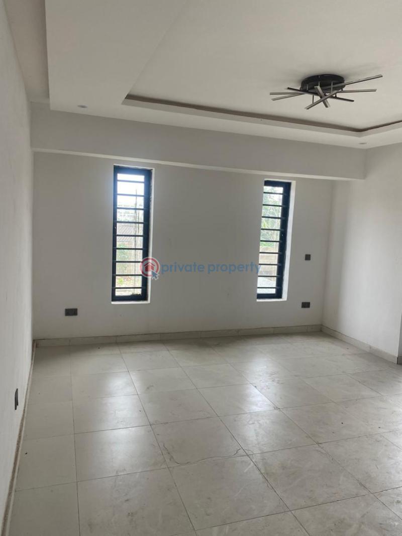 3 bedroom Flat & Apartment For Sale Yaba Lagos - 0